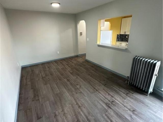 Apartment for rent in The Bronx, Arverne