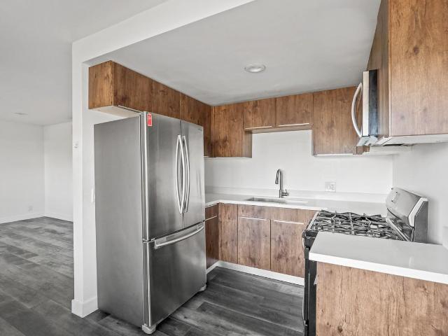 Apartment for rent in Canoga Park, California