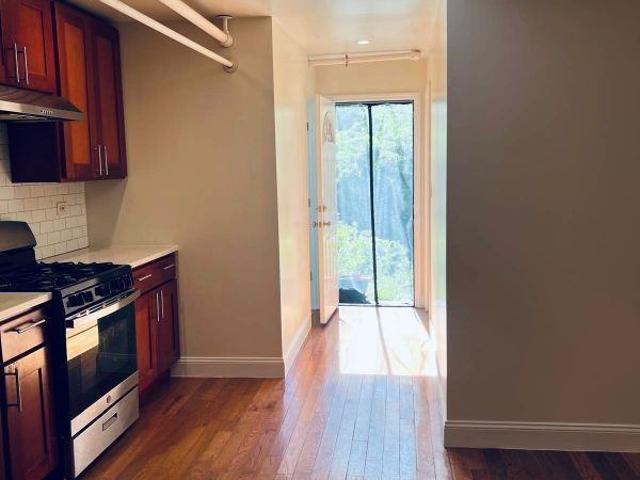 Apartment for rent in The Bronx, Arverne