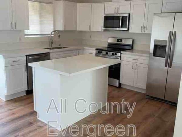 Apartment for rent in Pacific, Washington