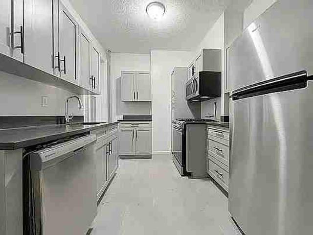Apartment for rent in Arverne, New York