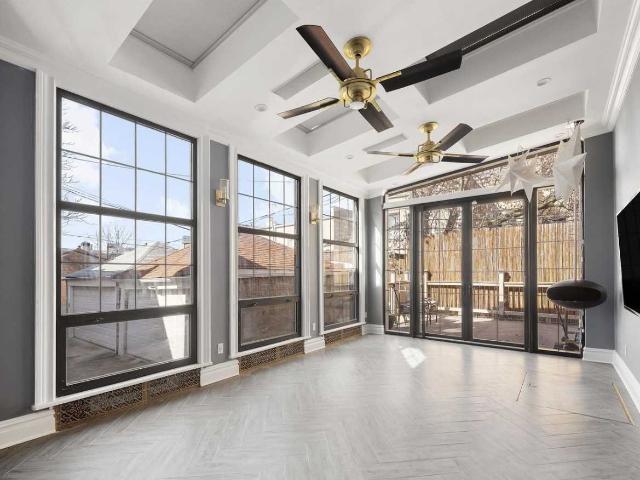 Apartment for rent in Arverne, New York