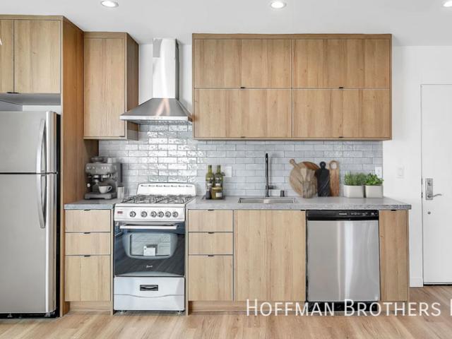 Apartment for rent in Canoga Park, California