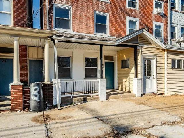 Apartment for rent in Chester, Pennsylvania