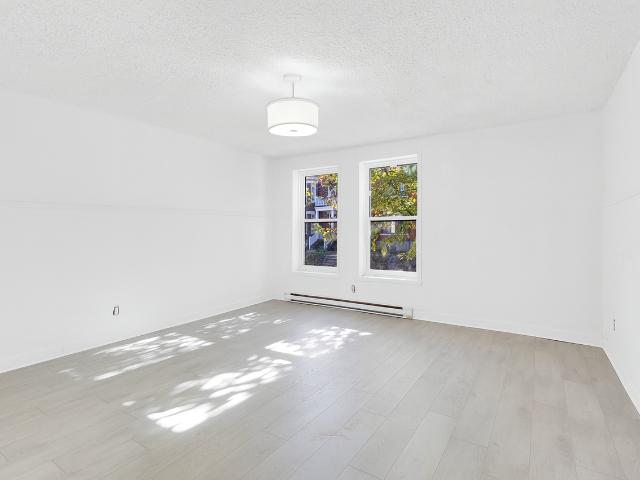 Apartment for rent in St. Leonard's, Quebec