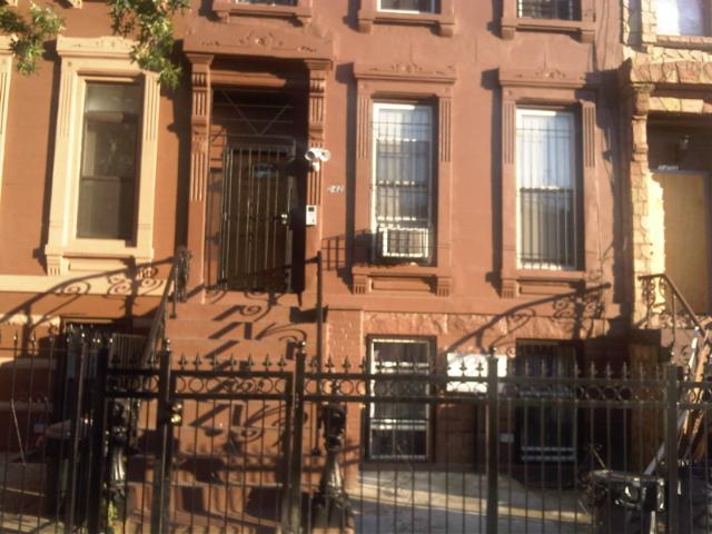 Apartment for rent in Arverne, New York