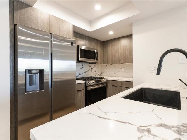 Apartment for rent in Canoga Park, California