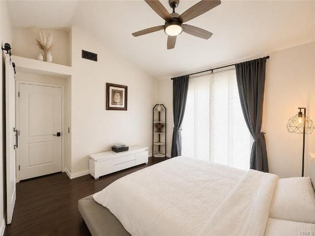 Apartment for rent in Tustin, California