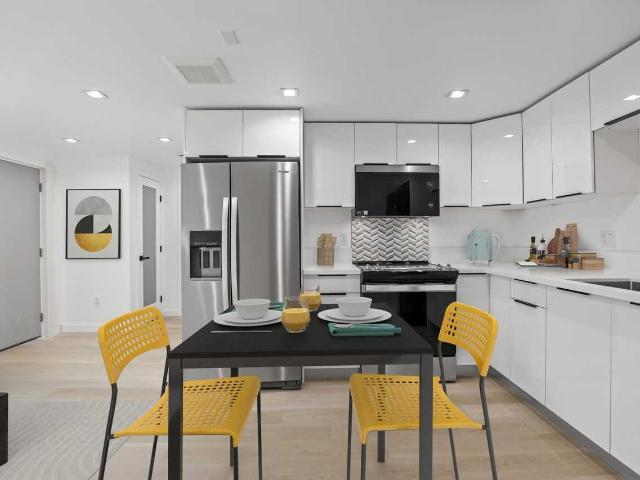 Apartment for rent in Canoga Park, California