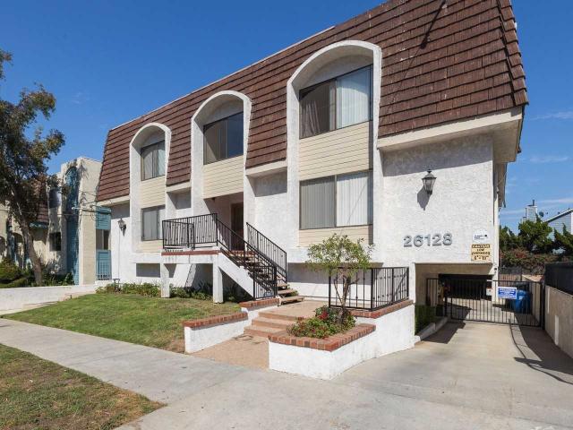 Apartment for rent in Harbor City, Canoga Park