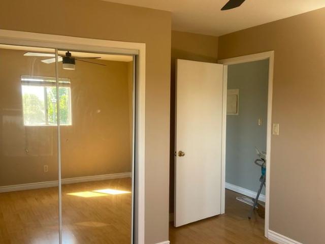 Apartment for rent in Canoga Park, California