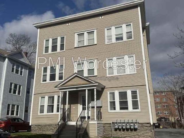Apartment for rent in Worcester, Massachusetts