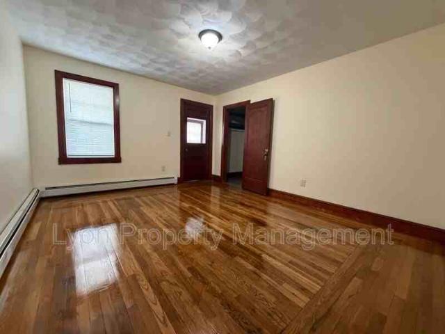Apartment for rent in Woonsocket, Rhode Island