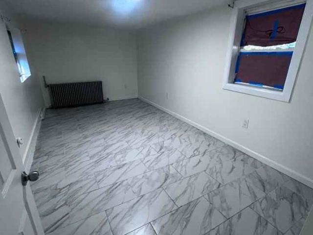 Apartment for rent in Glenwood, New York