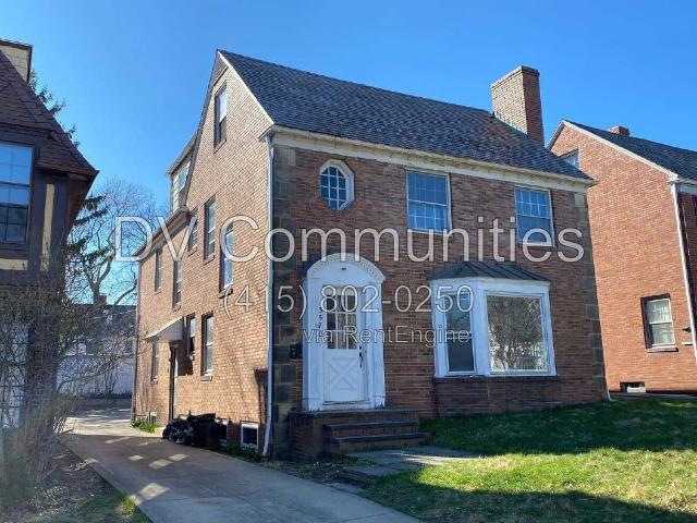 Apartment for rent in Sussex, Shaker Heights