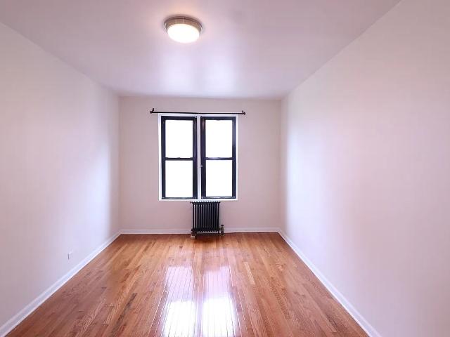 Apartment for rent in Arverne, New York