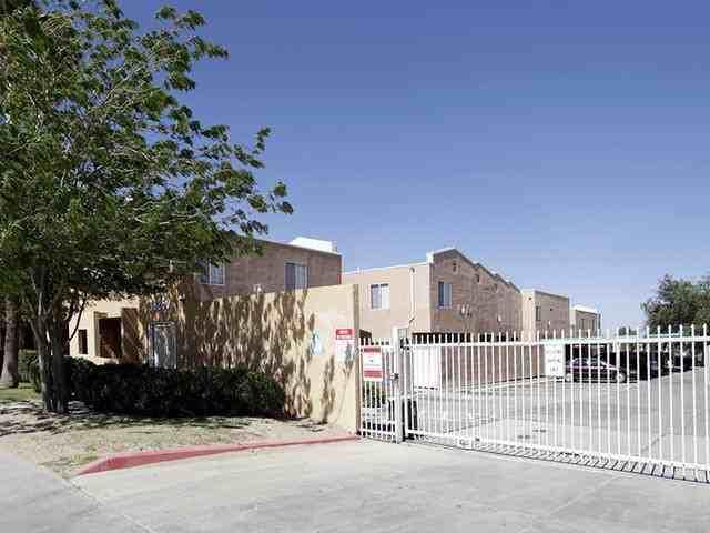 Apartment for rent in Palmdale, California