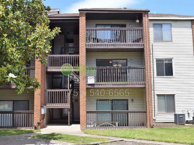 Apartment for rent in Hampton Club, Hampton