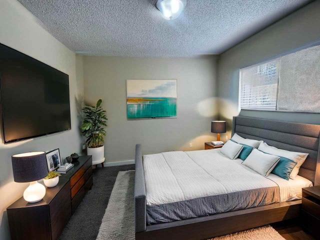 Apartment for rent in Canoga Park, California