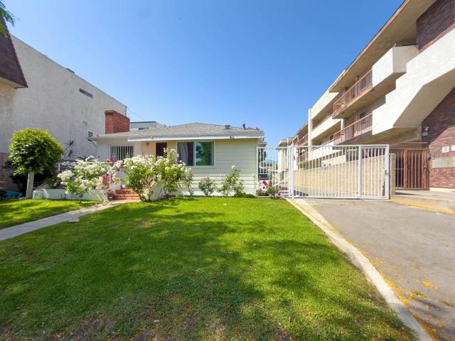 Apartment for rent in Glendale, California