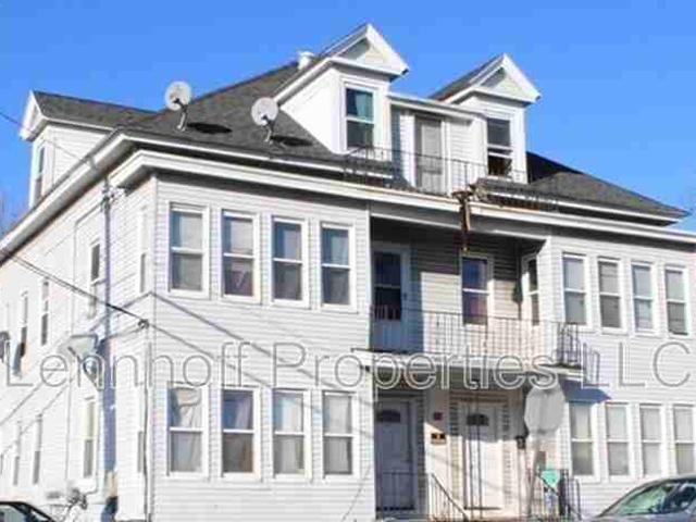 Apartment for rent in Lowell, Massachusetts