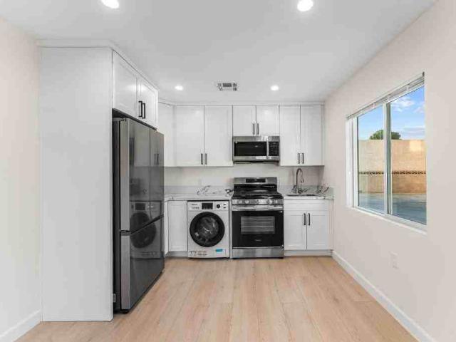 Apartment for rent in Lancaster, California