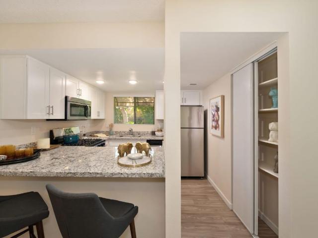 Apartment for rent in Lancaster, California