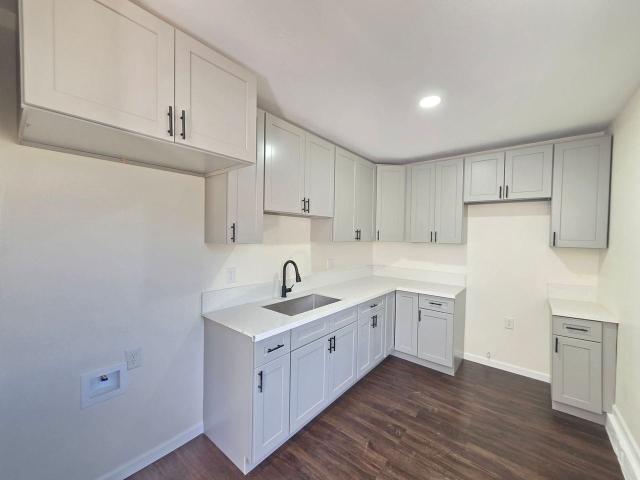 Apartment for rent in Lancaster, California
