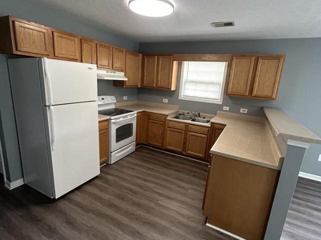 Apartment for rent in Cecilia, Kentucky