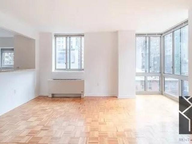 Apartment for rent in Arverne, New York