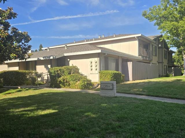 Apartment for rent in California