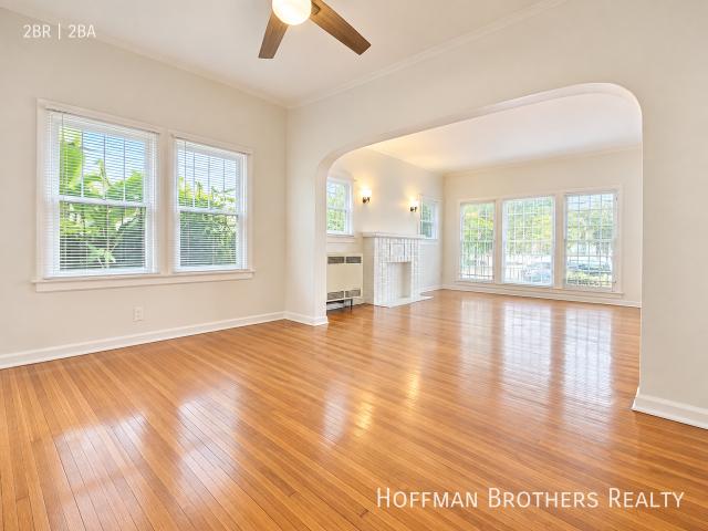Apartment for rent in Canoga Park, California