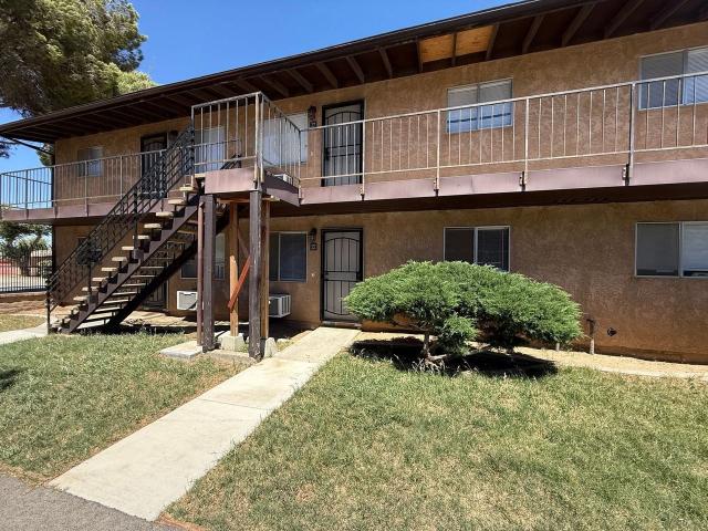 Apartment for rent in Palmdale, California