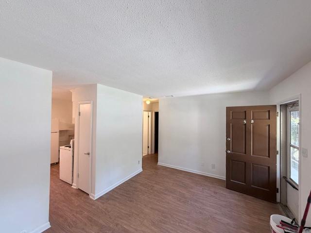 Apartment for rent in Brent, Florida
