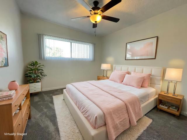 Apartment for rent in Canoga Park, California