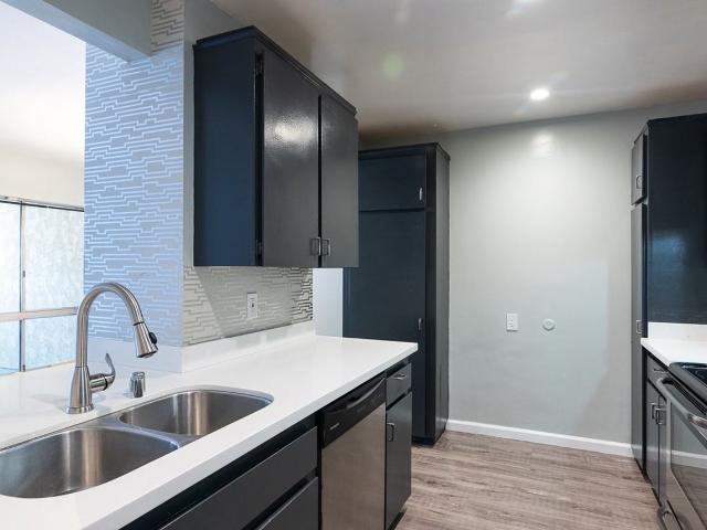 Apartment for rent in Culver City, California