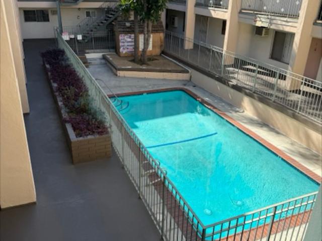 Apartment for rent in Canoga Park, California