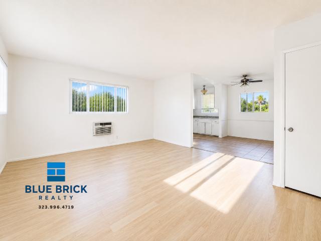 Apartment for rent in Canoga Park, California
