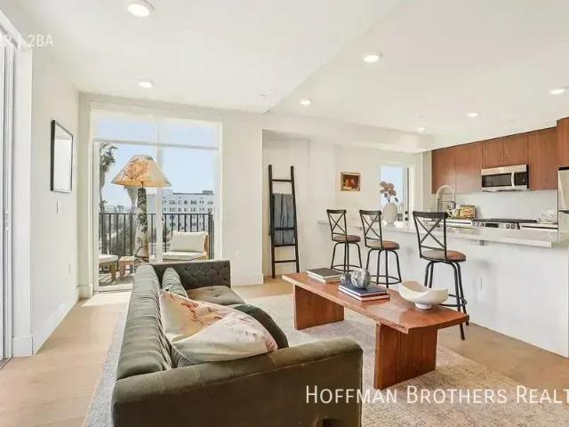 Apartment for rent in Canoga Park, California