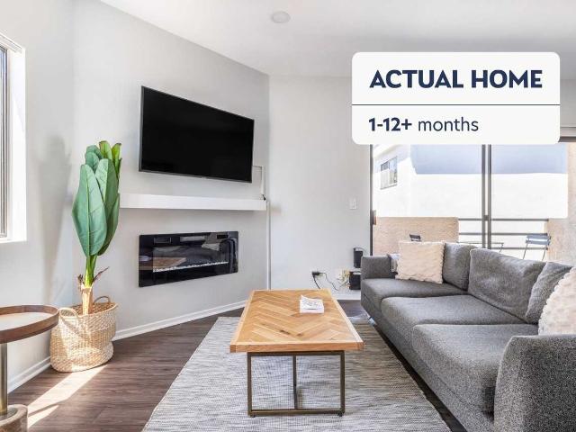 Apartment for rent in Canoga Park, California