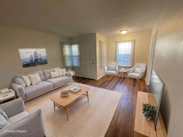 Apartment for rent in Canoga Park, California
