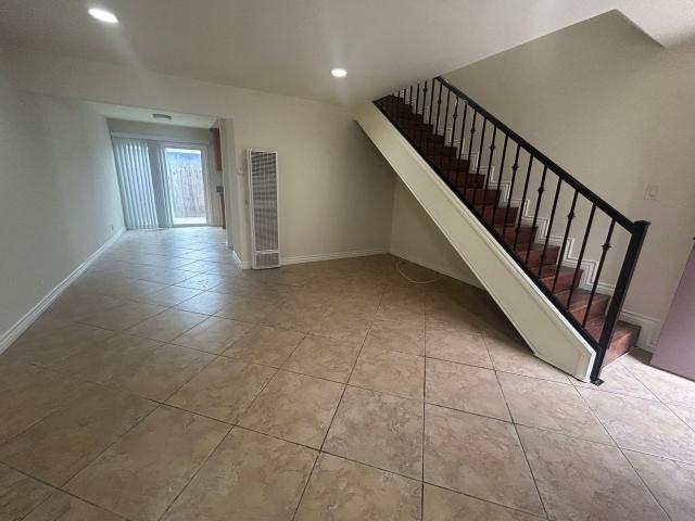 Apartment for rent in Huntington Beach, California