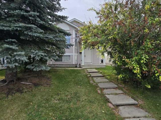 Apartment for rent in Monterey Park, Calgary