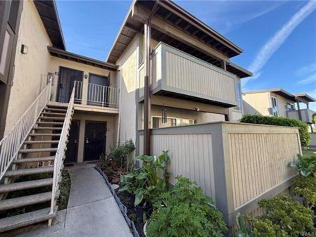 Apartment for rent in California