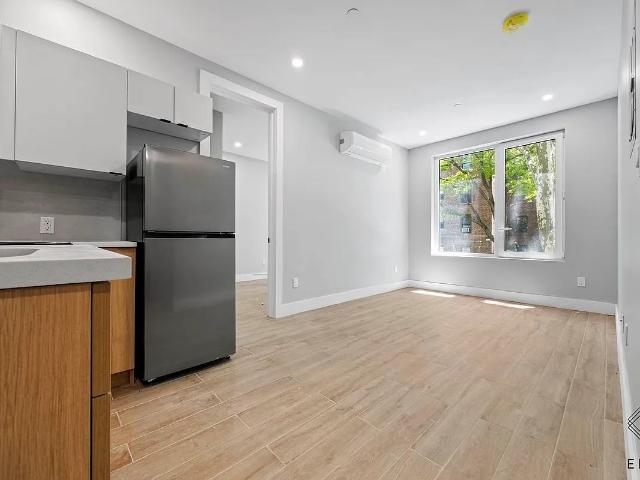 Apartment for rent in Arverne, New York