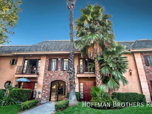 Apartment for rent in Canoga Park, California