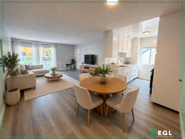 Apartment for rent in Canoga Park, California