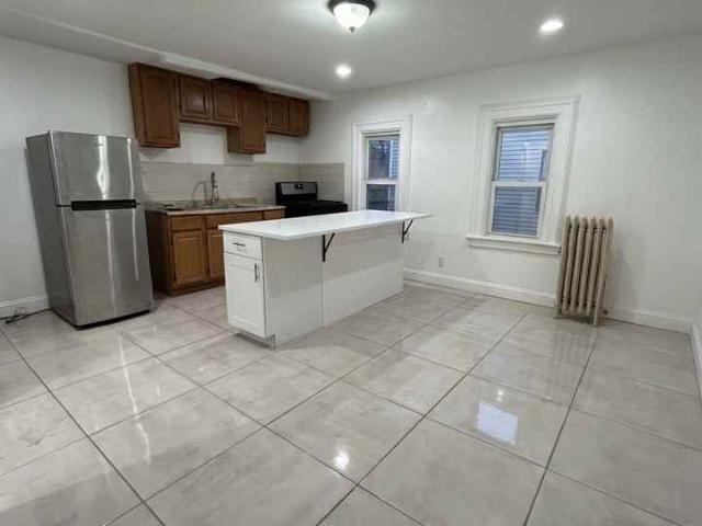Apartment for rent in Arverne, New York