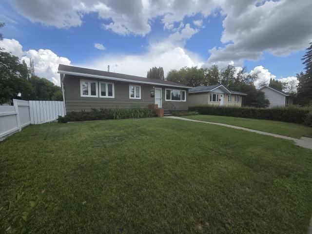 Apartment for rent in Wedgewood, Alberta