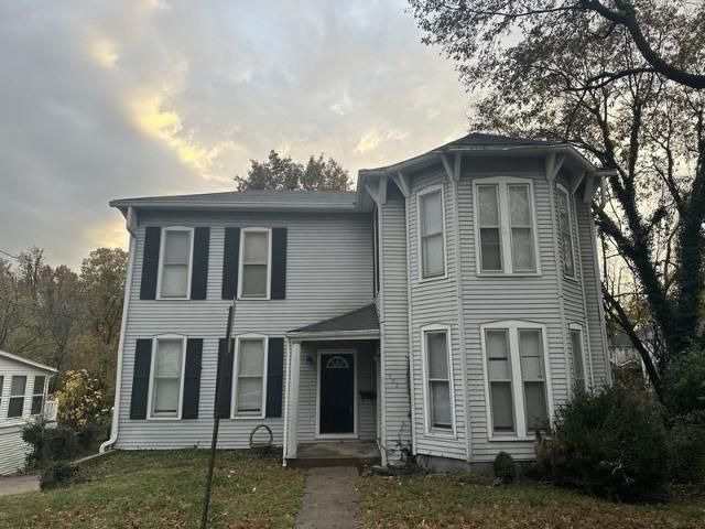 Apartment for rent in Alton, Illinois